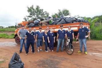 Parceria entre Prefeitura e Clube de Serviço promove limpeza em estrada municipal